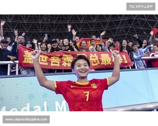 中国女足国脚王霜正式加盟热刺女足与张琳艳携手共进 中国女足国脚王霜正式加盟热刺女足与张琳艳携手共进